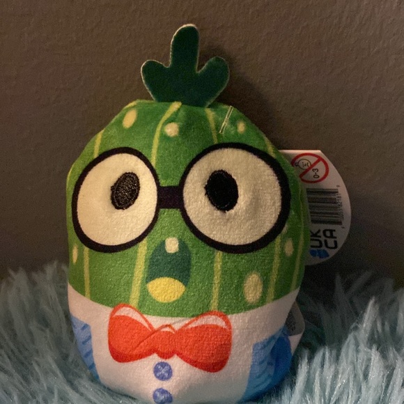 BRAND NEW STUFF ANIMAL CATS VS PICKLES! NWT! SMOKE FREE HOME! - Picture 2 of 4